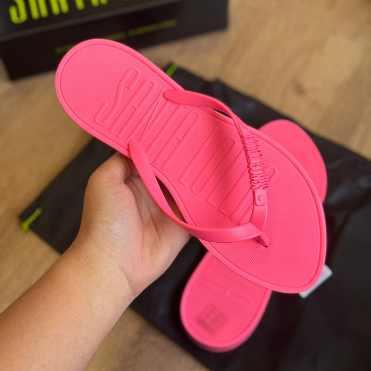 Chinelo Santa Lolla Flip Flop Borracha
