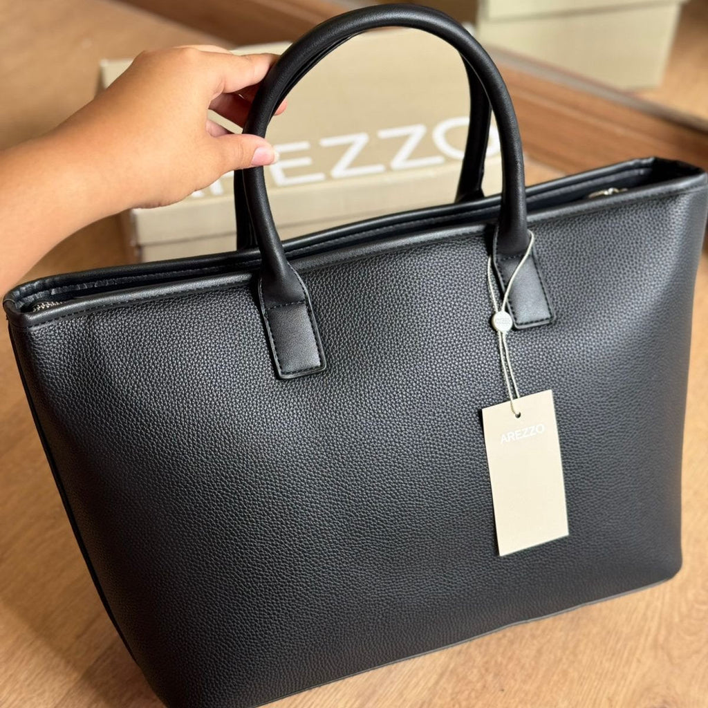 Bolsa Arezzo Estruturada