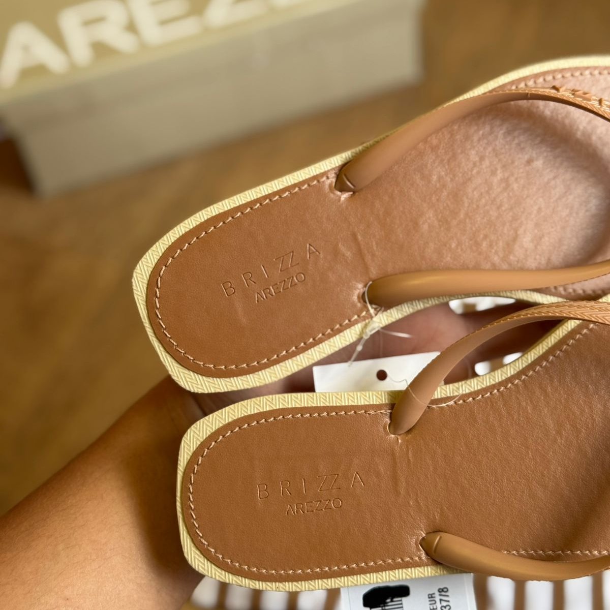 Chinelo Arezzo Rasteiro