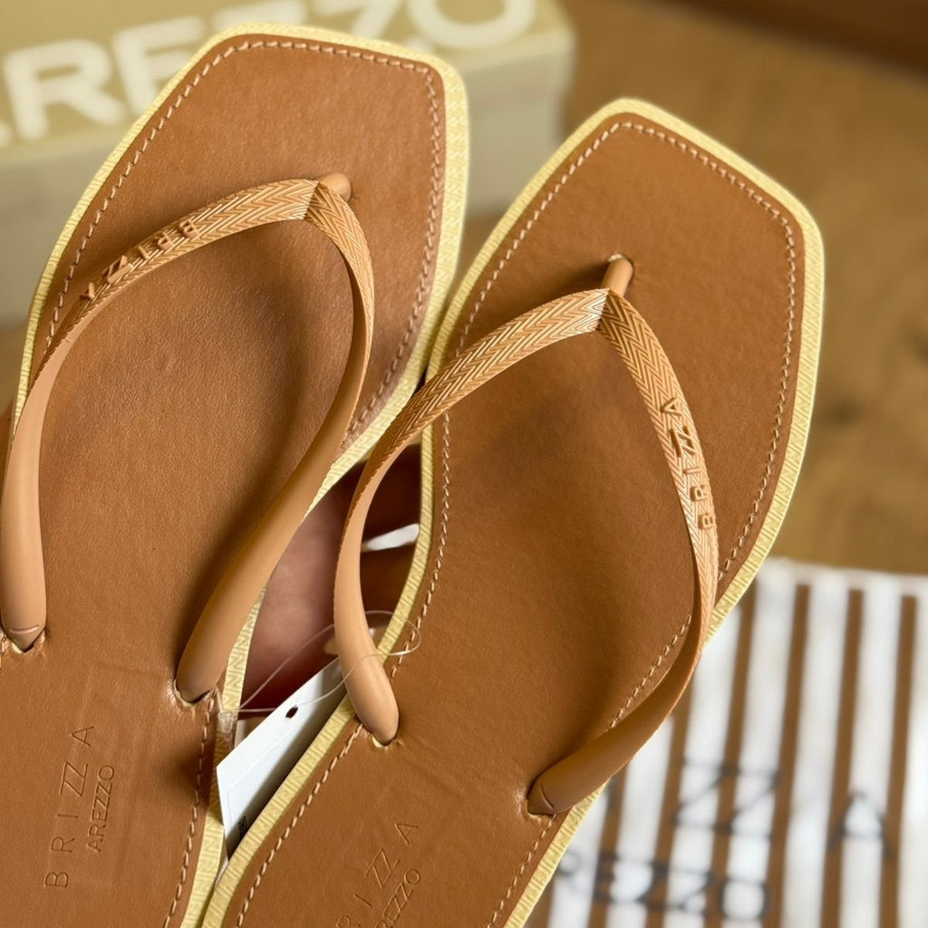 Chinelo Arezzo Rasteiro