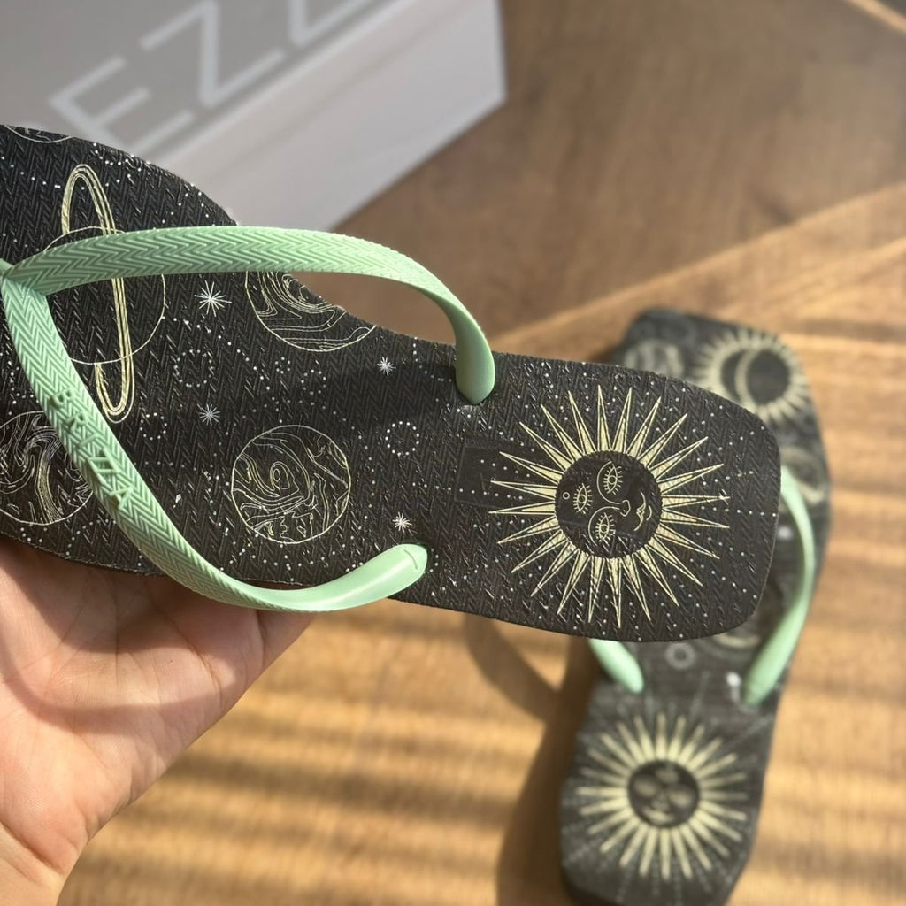 Chinelo de Dedo Jelly Arezzo Brizza