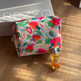 Necessaire Arezzo + Sabonete Colab Loccitane