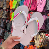 Branco + Placa Rosa Neon